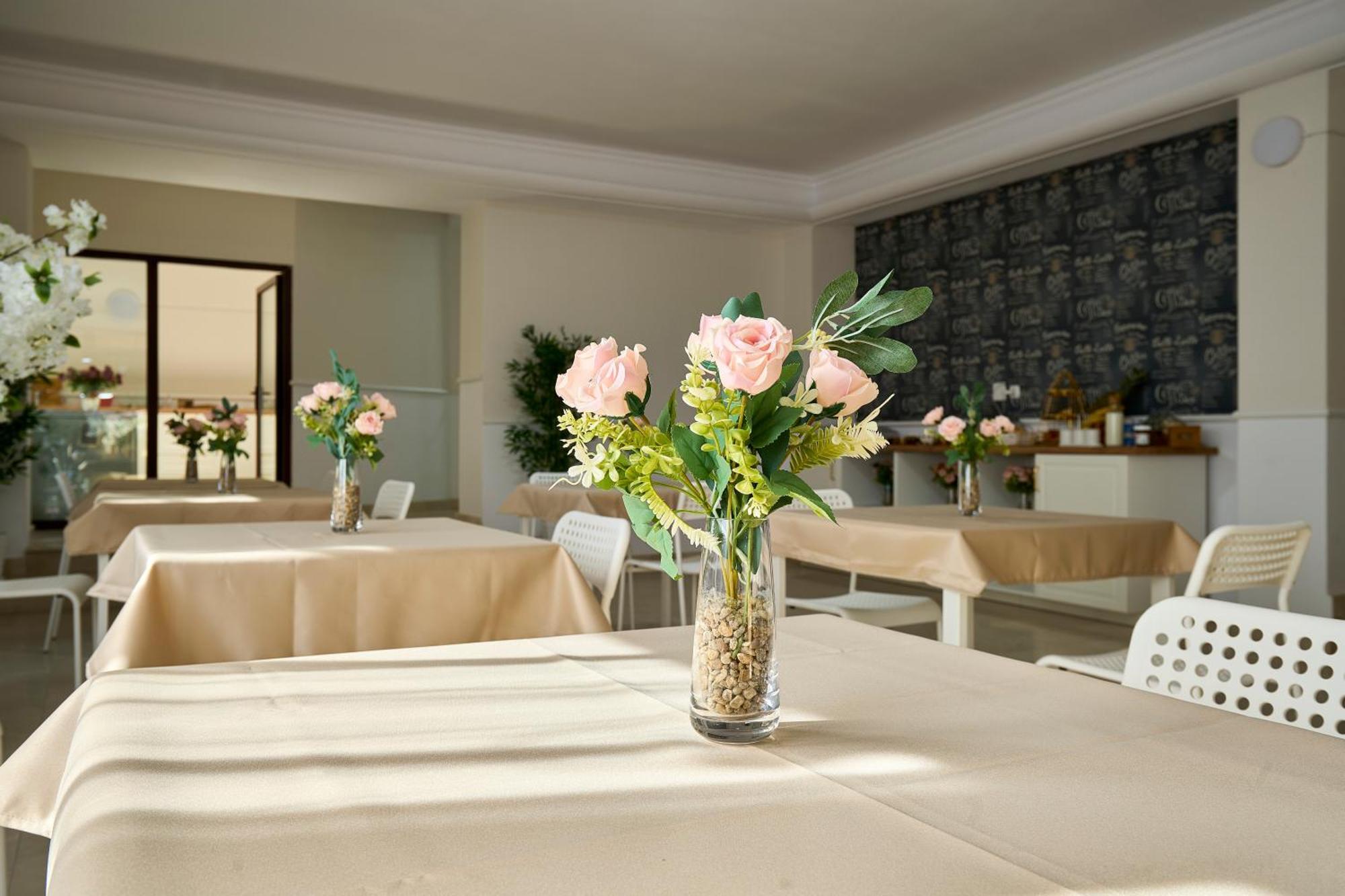 Therme Airport Resort Corbeanca Eksteriør billede